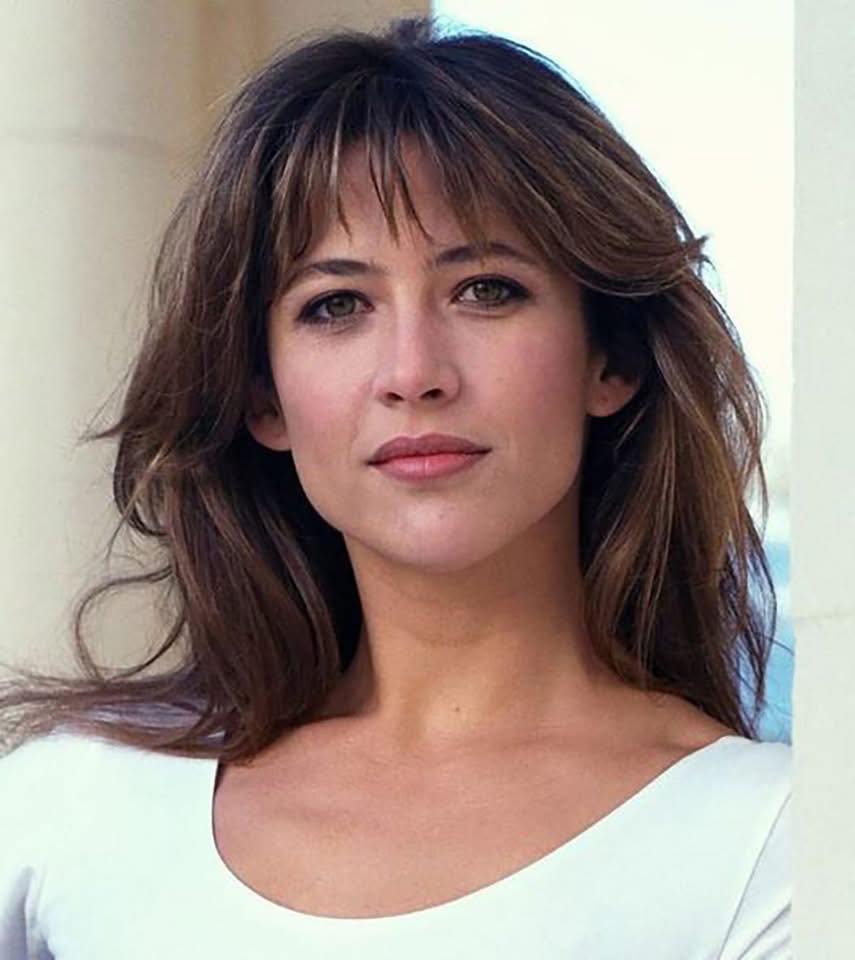 A sus 58 años, Sophie Marceau redefine el envejecimiento con ligereza, belleza y autenticidad