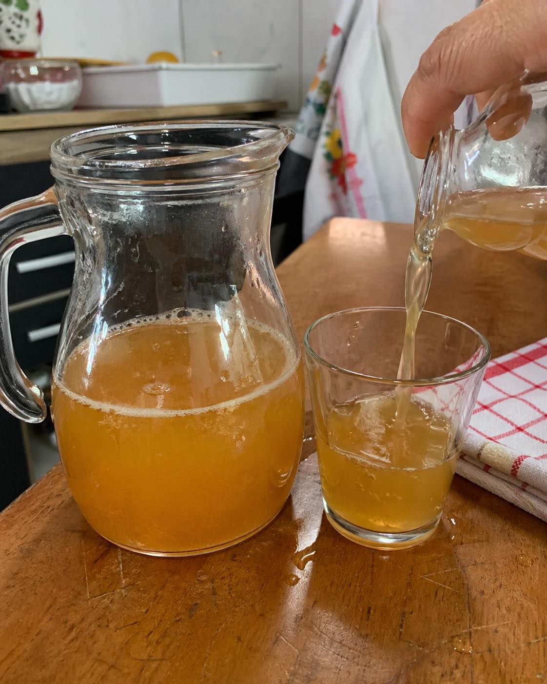 Si mezclas miel, agua y vinagre de manzana, obtendrás…