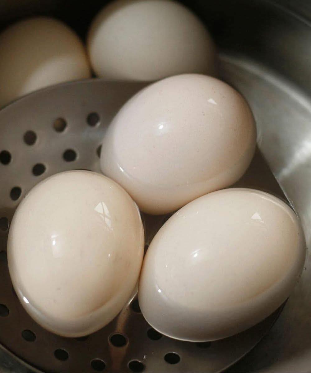 Médicos revelan lo que sucede al comer 3 huevos al día...