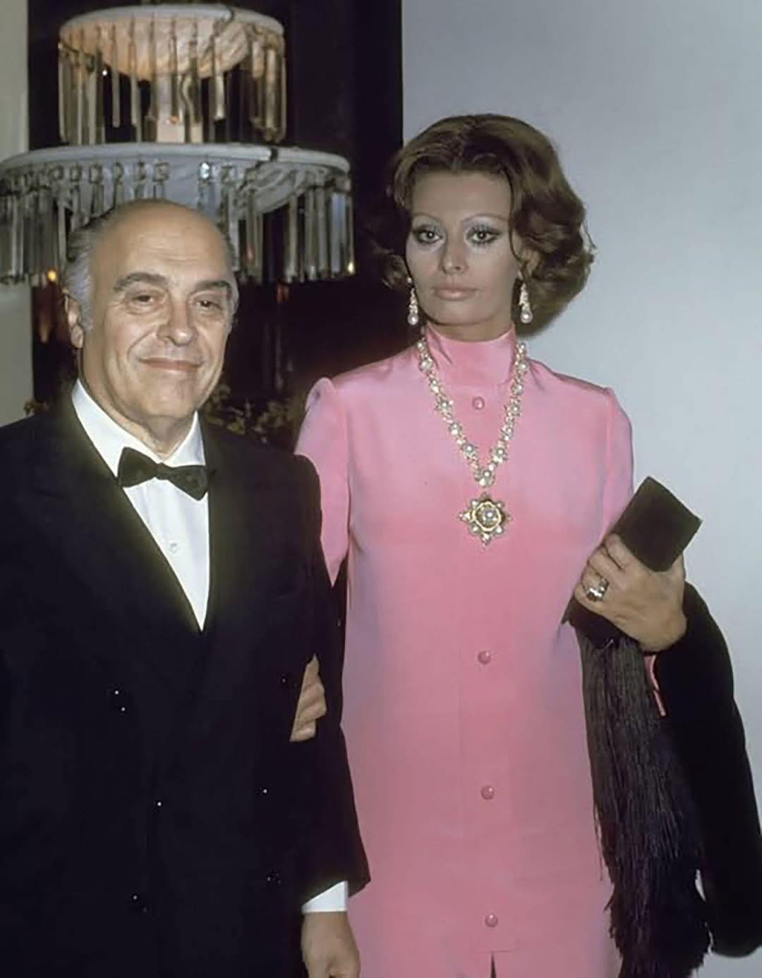 El hijo de Sophia Loren revela el secreto detrás del amor duradero entre su madre y Carlo Ponti